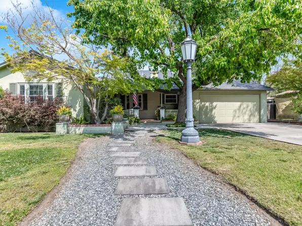 1316 W Beverly Drive, Visalia, CA 93277