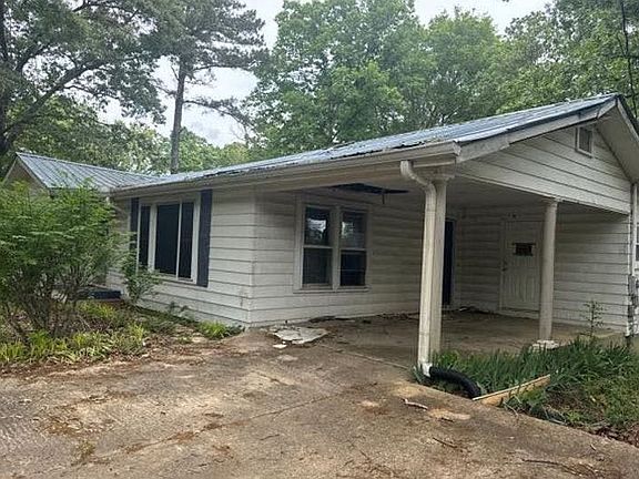 2nd image of 433 Arrow Rd