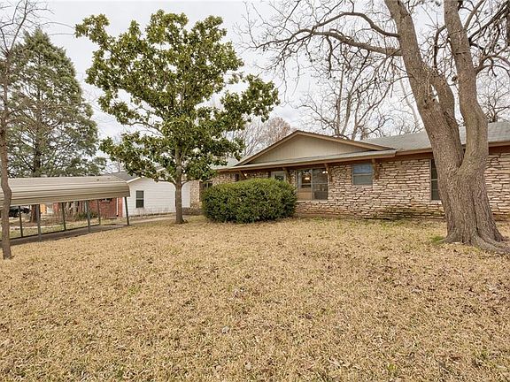 2nd image of 2605 Little John Ln