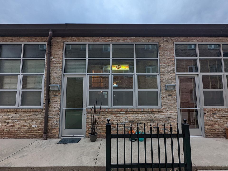 1st image of 3059 N Weil St Unit 105