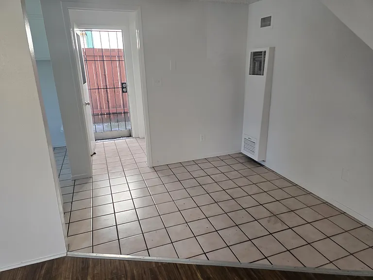 428 E Foothill Blvd #A — Photo 11