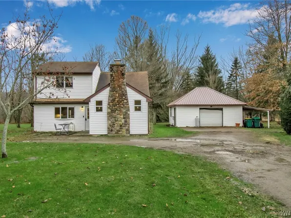 8212 Boston State Rd, Hamburg, NY 14075