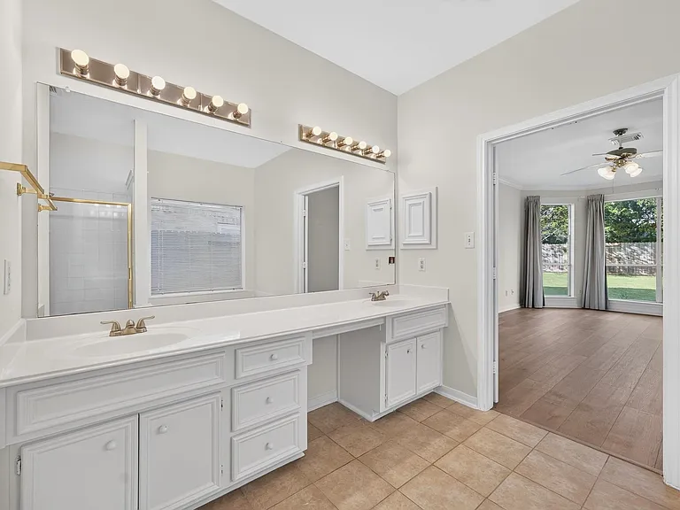 1727 Emma Cove Ct — Photo 21