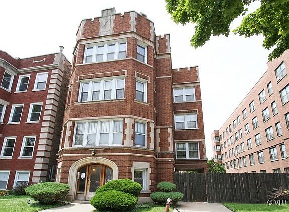 2nd image of 6834 S Oglesby Ave #2