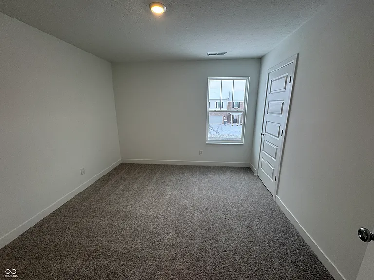 2945 Grand Ridge Dr — Photo 16