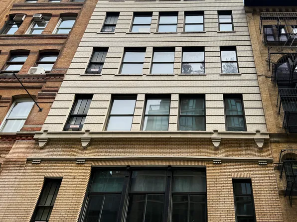 139 West 19th Street 4NE image 10 of 10