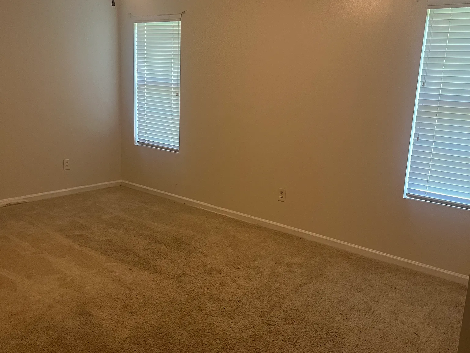 3 bed, 1500 sqft, $1,895 — Photo 2