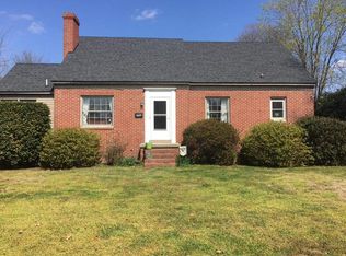 706 Pine Dr, Roanoke Rapids, NC 27870