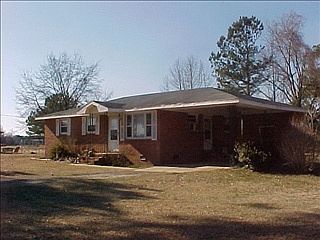 2nd image of 3018 S Darlington Hwy
