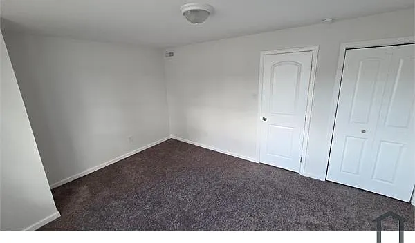 5259 Akron St — Photo 8