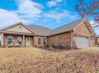 17 Regia Dr SW, Huntsville, AL 35824