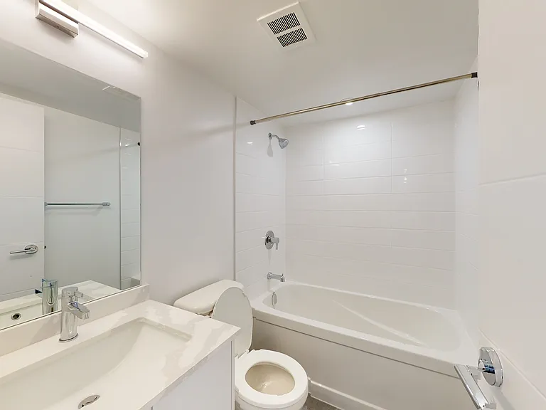919 Dufferin St #1102 — Photo 4