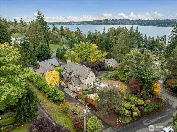 6405 NE 129th Place, Kirkland, WA 98034