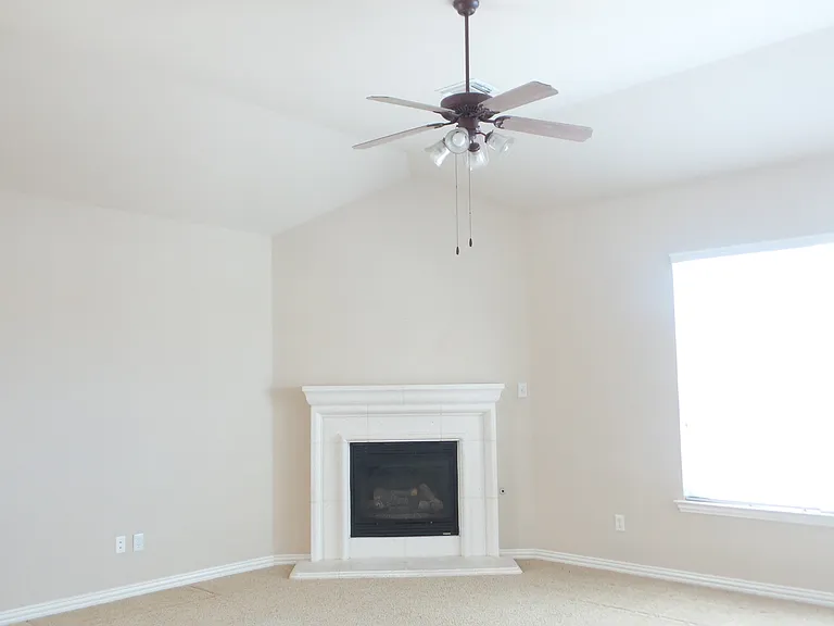 7105 Sugarplum Dr — Photo 18