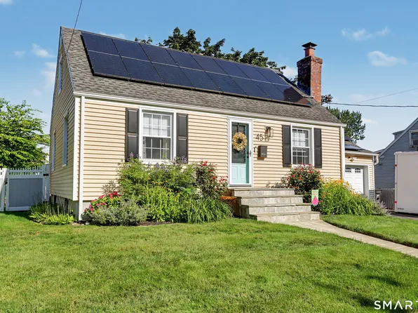 45 Harkness Drive, Milford, CT 06460