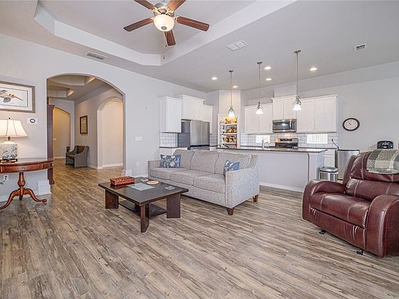2nd image of 105 Shadow Moss Ln