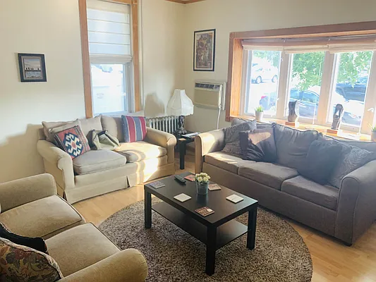 Rented by Voro New York | media 7