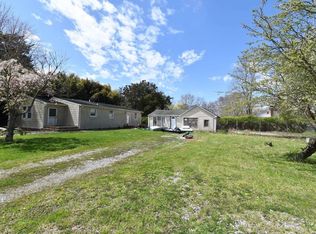 96 Lafayette Dr, Mastic Beach, NY 11951