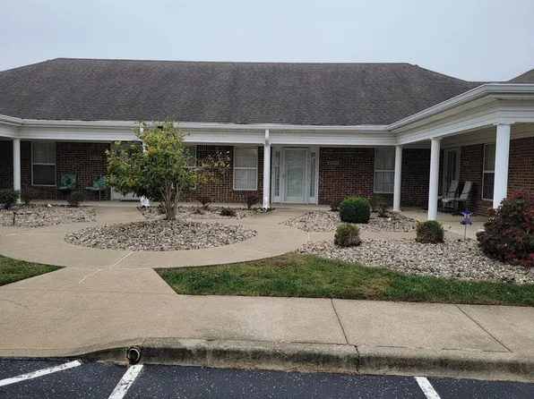 8554 Applegate Village Dr, Louisville, KY 40219