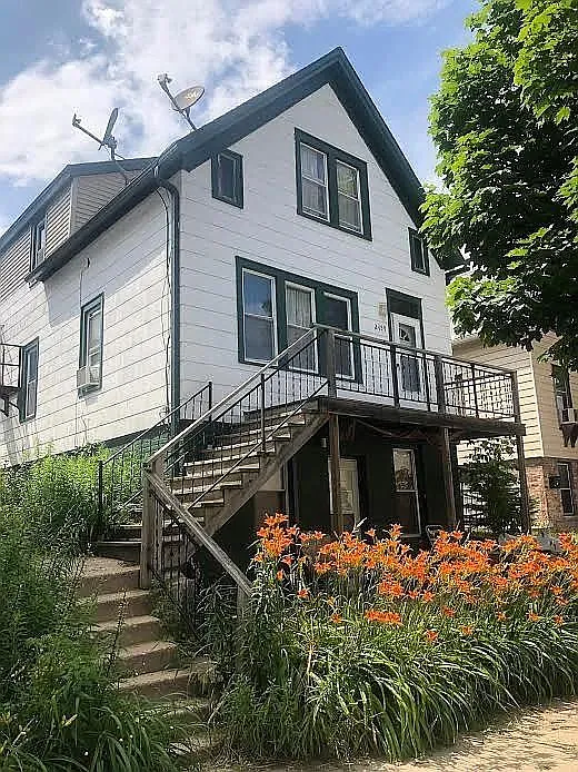 1 bed, 1.0 bath, 1000 sqft, $1,095 — Photo 1