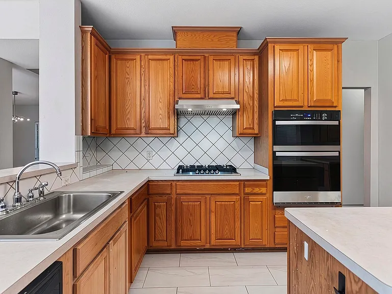 7021 Gentle Oak Dr — Photo 12