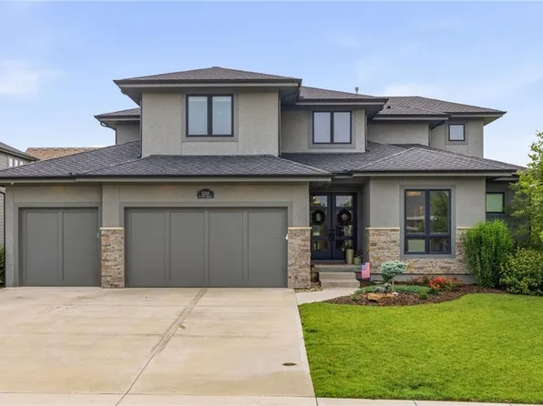 12314 W 169th Ter, Overland Park, KS 66221