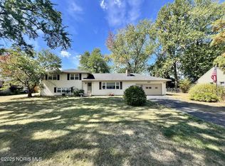 822 Bright Rd, Findlay, OH 45840