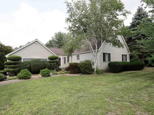 12 Amanda Rd, Assonet, MA 02702