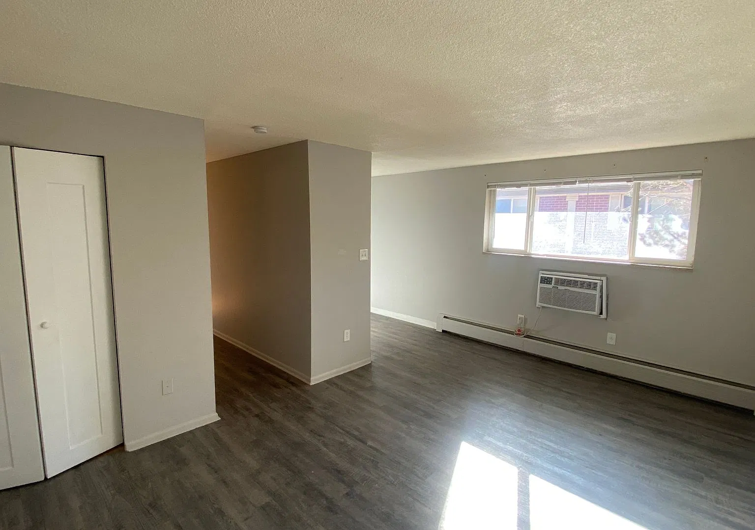 1 bed, 1 bath Apartment in Aurora! Move in Special! — Photo 3