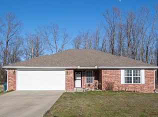 3 Saint Asaph Dr, Bella Vista, AR 72714
