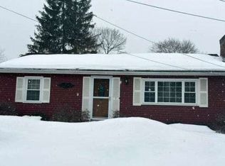 39 Auburn St, Clinton, MA 01510