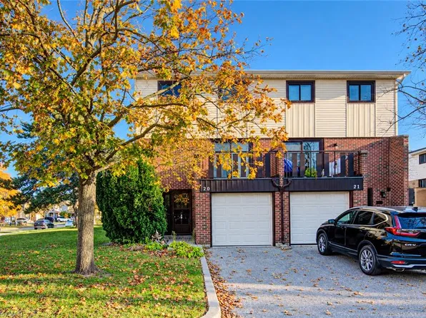 187 Grulke St #20, Kitchener, ON N2A 2S6