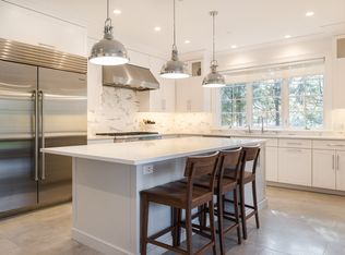 1 Stratford Rd, Harrison, NY 10528