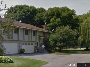 7204 Pontiac Cir, Chanhassen, MN 55317