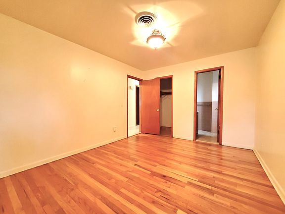 5th image of 20 Biltmore St