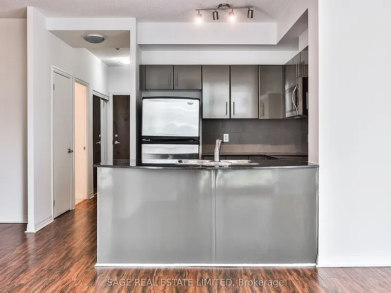 16 Yonge St #2711 — Photo 10