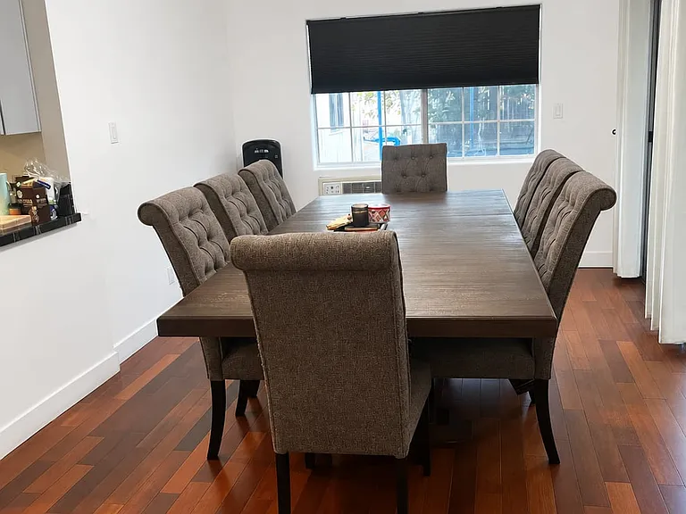 1620 S Holt Ave — Photo 2