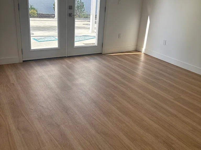 18853 Saticoy St — Photo 2