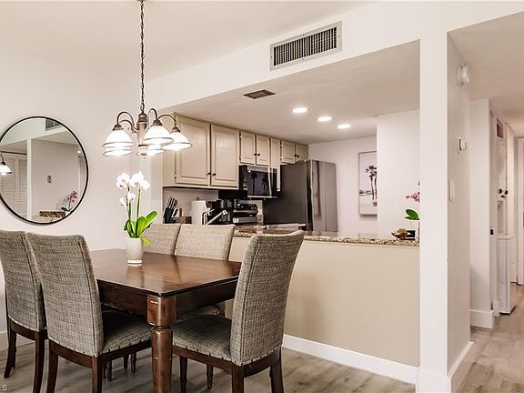 3rd image of 600 Neapolitan WAY #152