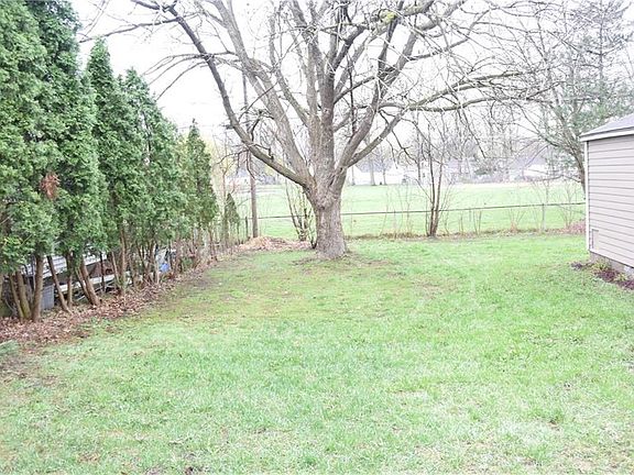 5th image of 2240 Wichert Dr