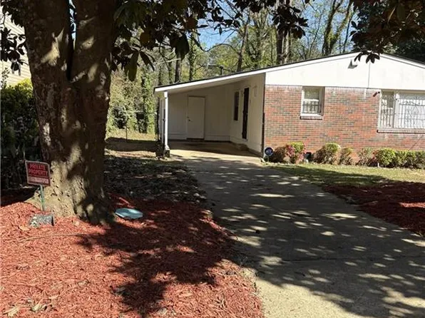 851 Amber Pl NW, Atlanta, GA 30331