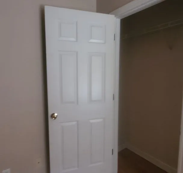 1084 Tara Dr — Photo 44