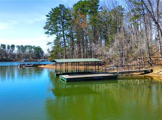 605 Elizabeth Rd, Westminster, SC 29693