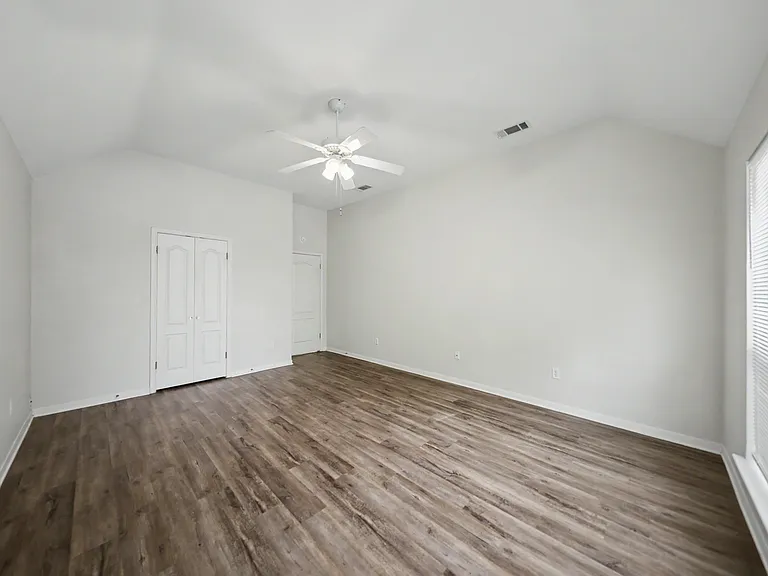 2412 Wilshire Dr — Photo 19