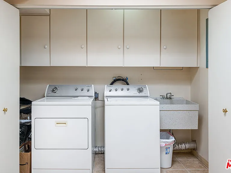 500 W Arenas Rd #8 — Photo 20