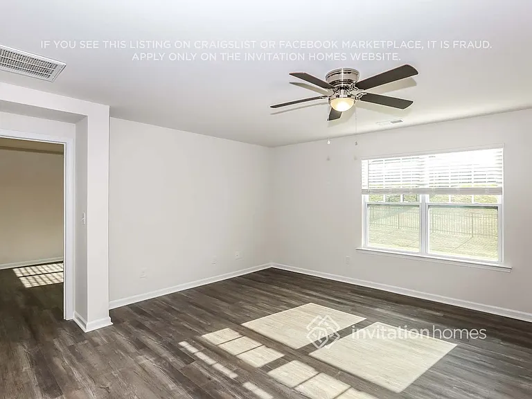 170 Scarlet Dr — Photo 3