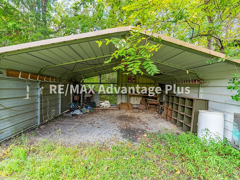 1407 Paradise Rd — Photo 34