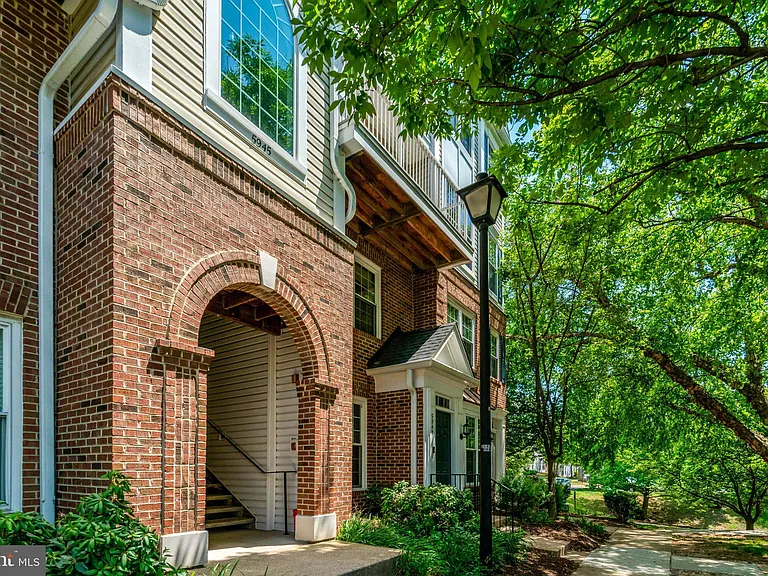 5945 Terrapin Pl #304 — Photo 4