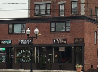 1147 New Britain Ave #4, West Hartford, CT 06110