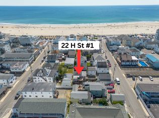 22 H St #1, Hampton, NH 03842